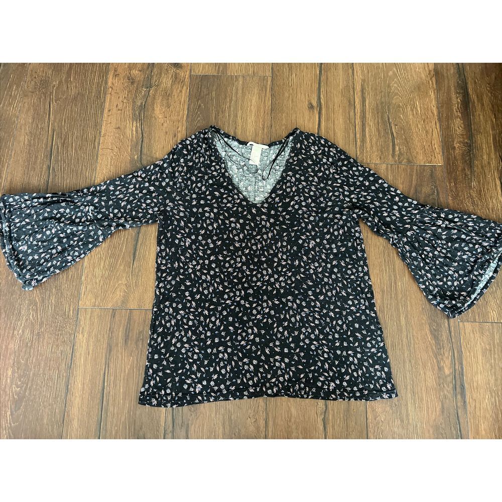 H&M Blouse Women S Black Floral 100% Viscose Stretch Bell Sleeve Boho Modern Top